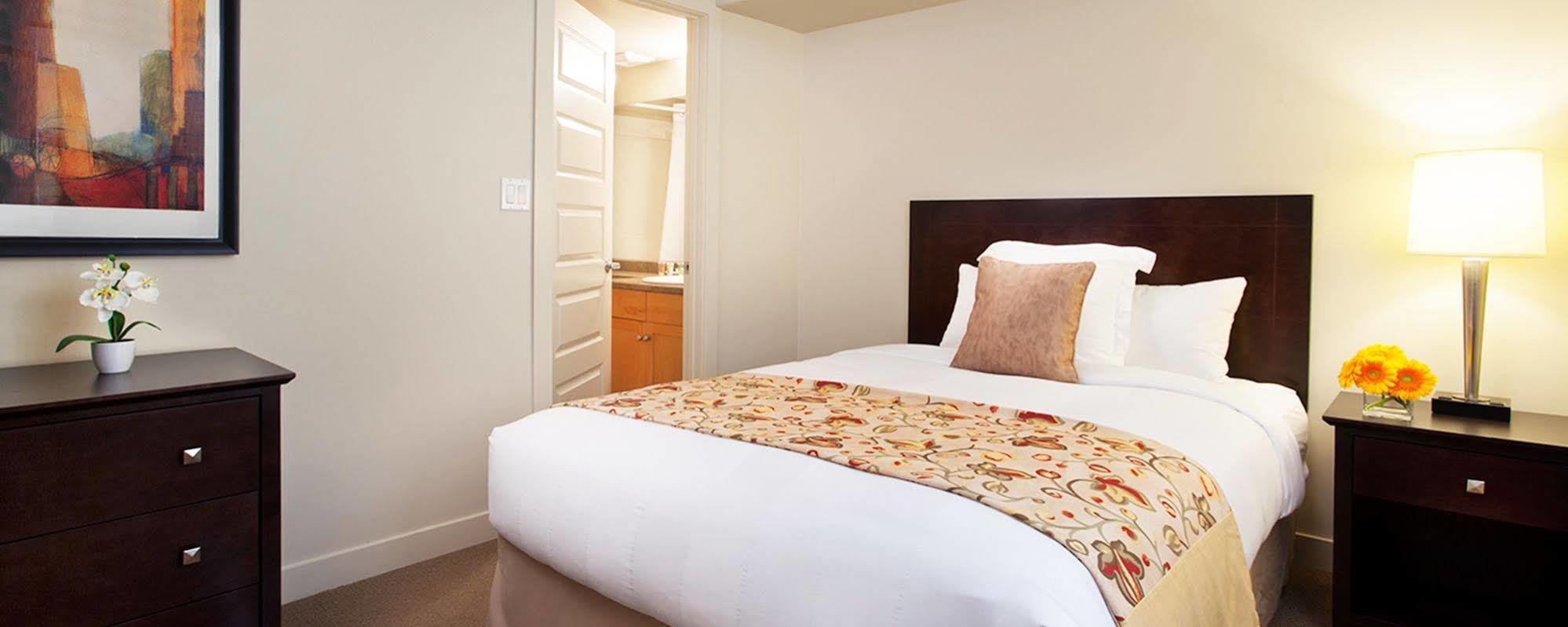 Clearwater Residence Hotel Timberlea Fort Mcmurray Eksteriør billede